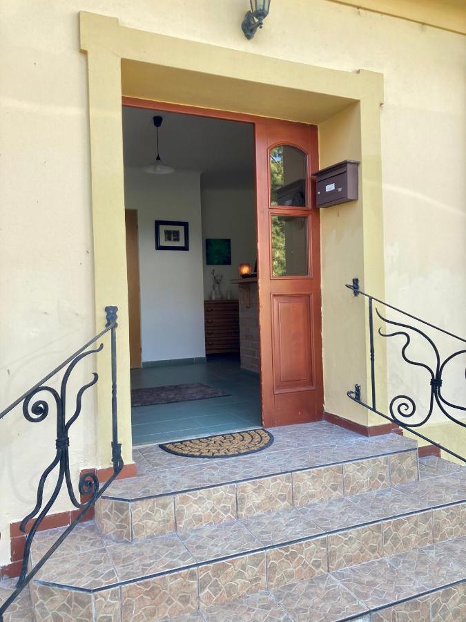 Guesthouse Mikuláš Mikulov Exterior foto